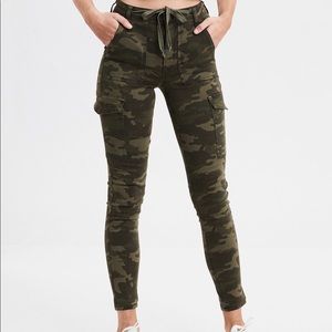 American Eagle Super High Rise Jegging Crop